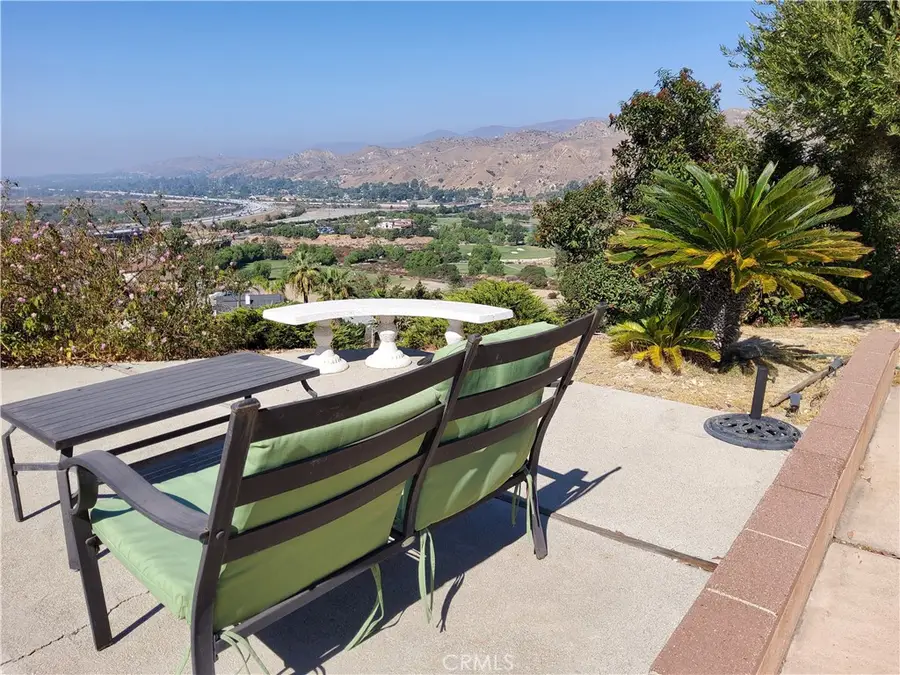 9050 Mulberry Drive, Sunland, CA 91040 - Image #3