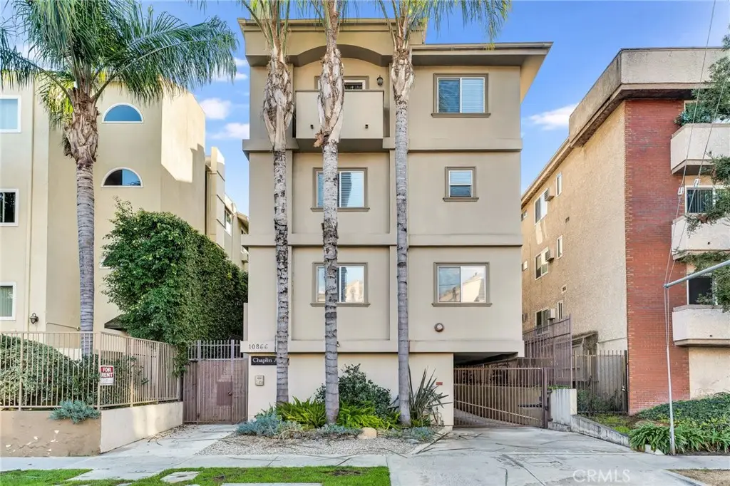 10866 Bluffside #5, Studio City, CA 91604 - Image #1