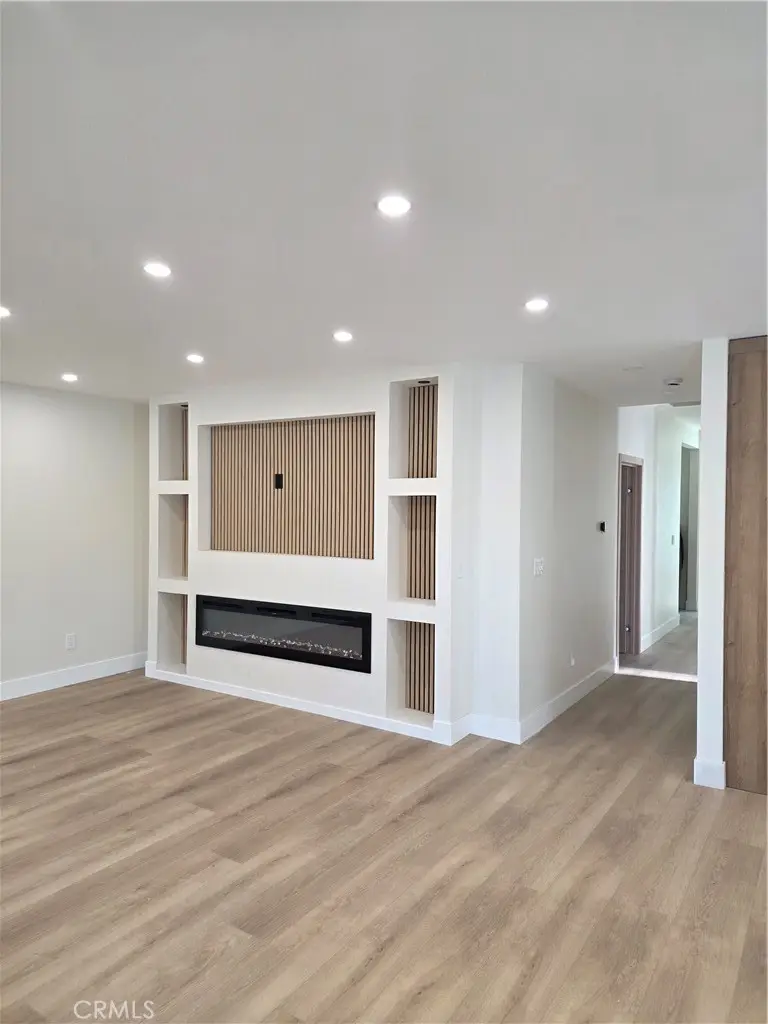 254 W Santa Anita, Burbank, CA 91502 - Image #2