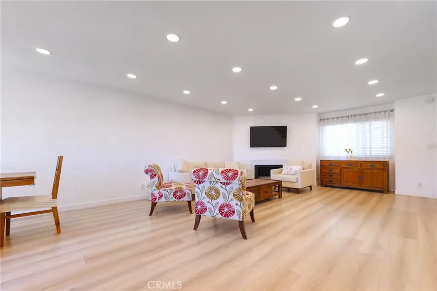 9325 Sunland Park #23, Sun Valley, CA 91352 - Image #2