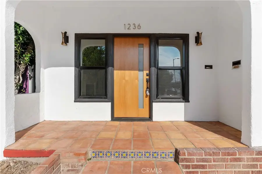 1236 S Cloverdale, Los Angeles, CA 90019 - Image #3