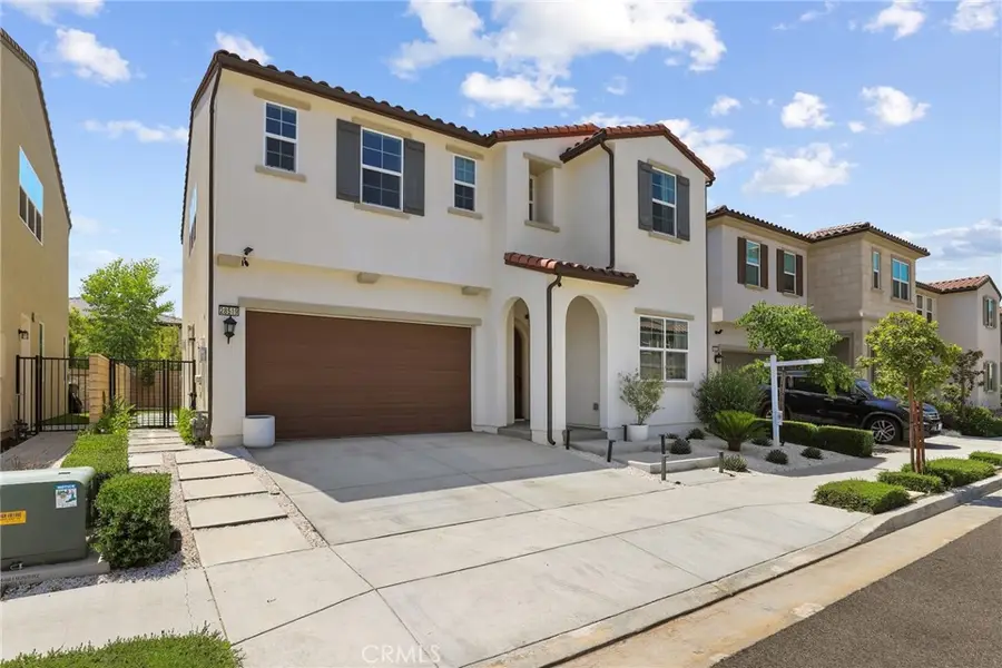 28519 Moyer Lane, Santa Clarita, CA 91351 - Image #2
