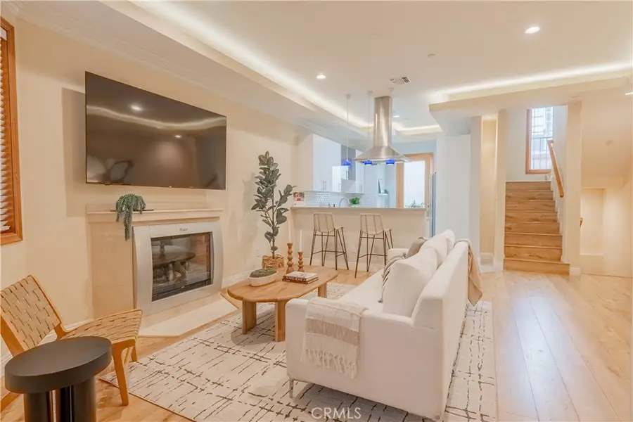 216 N Buena Vista Street #113, Burbank, CA 91505 - #3