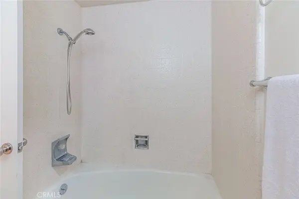 517 S Griffith Park, Burbank, CA 91506