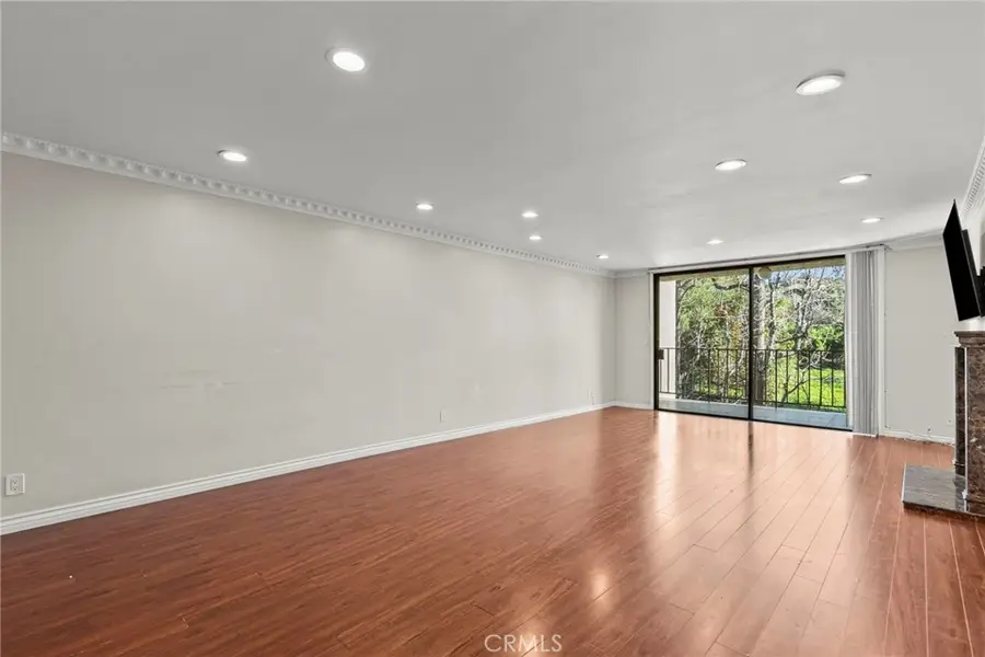 1401 Valley View #334, Glendale, CA 91202 - #3