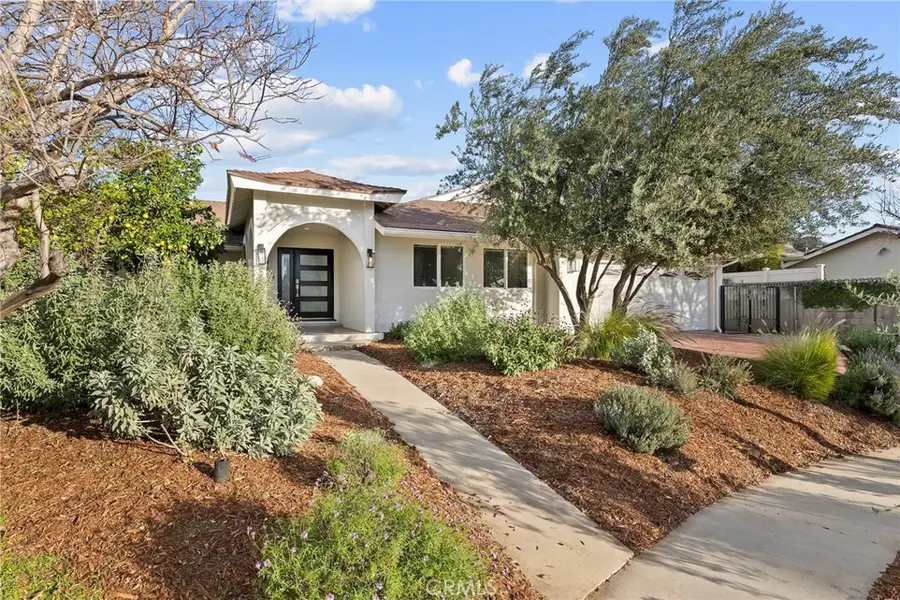 10000 Amestoy Avenue, Northridge, CA 91325 - #2