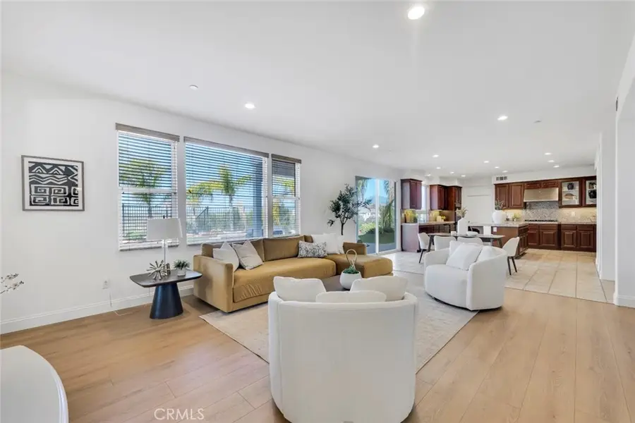 10641 Lost Trail Avenue, Sunland, CA 91040 - #2