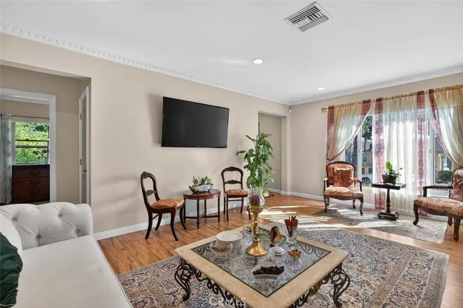 820 S Kenneth, Burbank, CA 91501 - #3