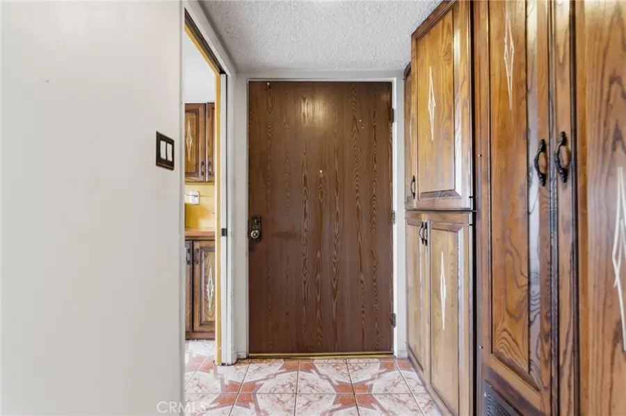 605 Redondo #304, Long Beach, CA 90814 - #3