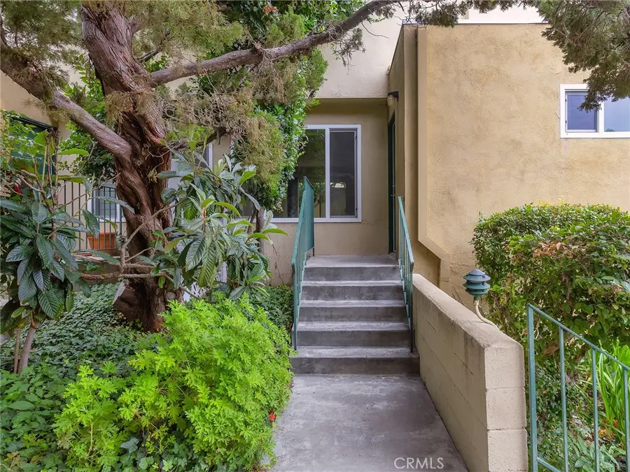 11138 Aqua Vista Street #18, Studio City, CA 91602 - #2