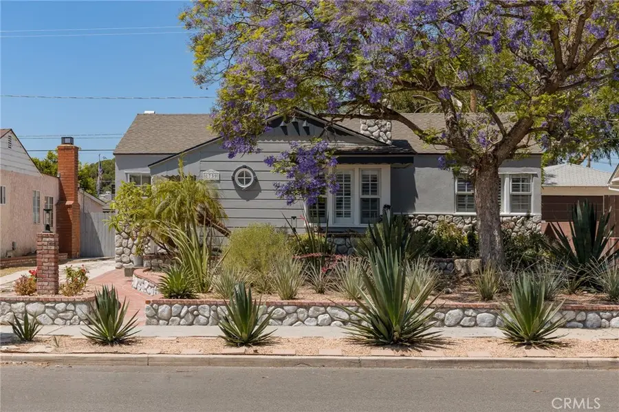 1739 N Niagara, Burbank, CA 91505 - #2