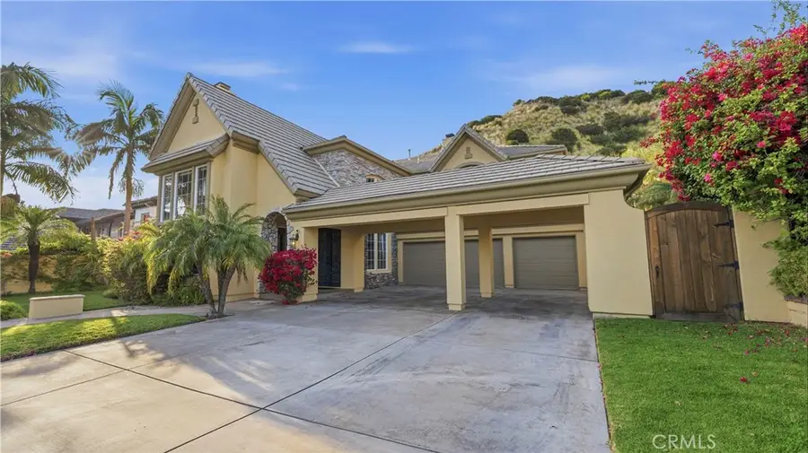 3426 Wedgewood Lane, Burbank, CA 91504 - #2