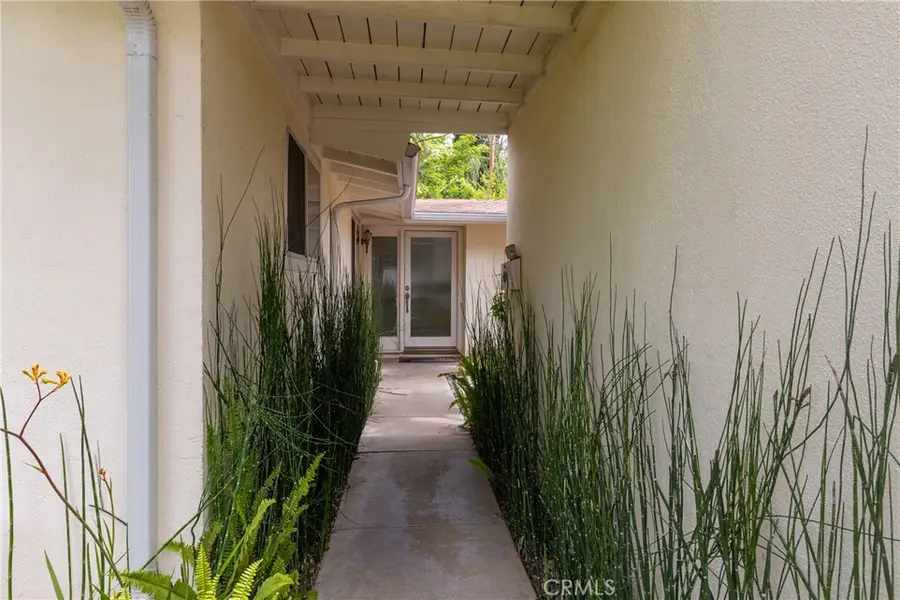 6540 Gazette, Winnetka, CA 91306 - #2