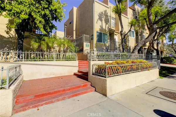 10260 Plainview Avenue #22, Tujunga, CA 91042