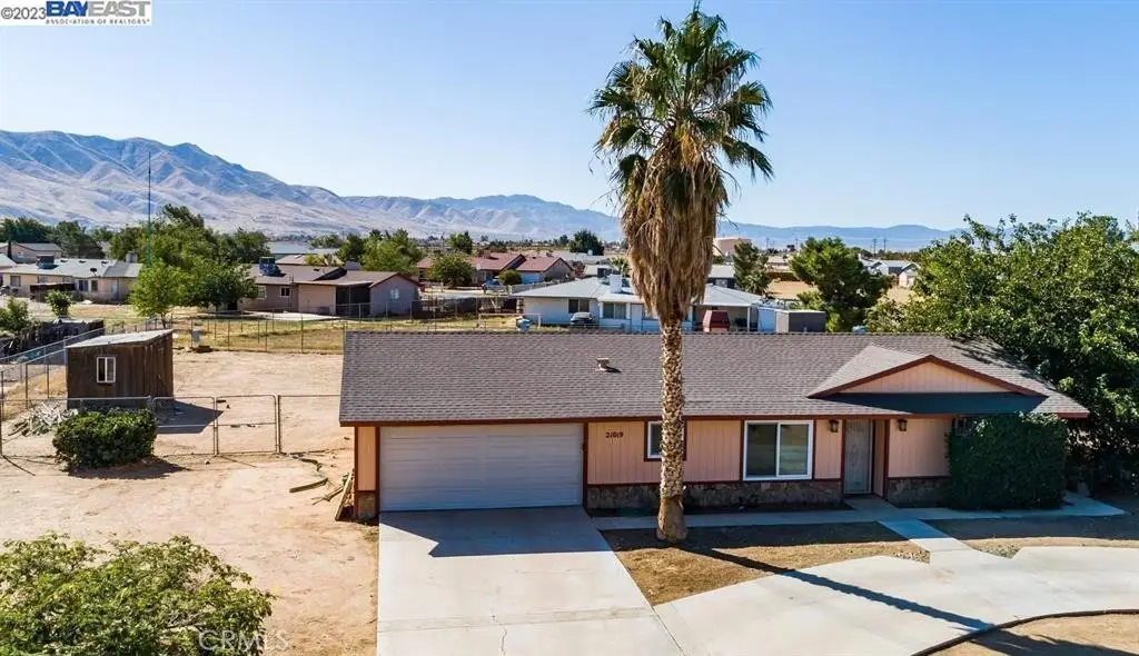 21019 Rambling, Apple Valley, CA 92308 - #1
