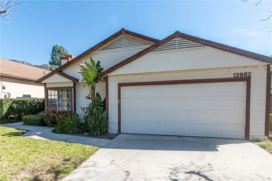 13982 Olive Grove Lane, Sylmar, CA 91342 - #2