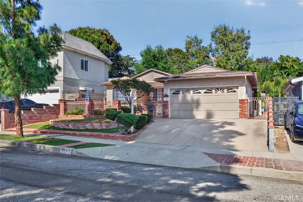 9862 Cabanas, Tujunga, CA 91042 - #1