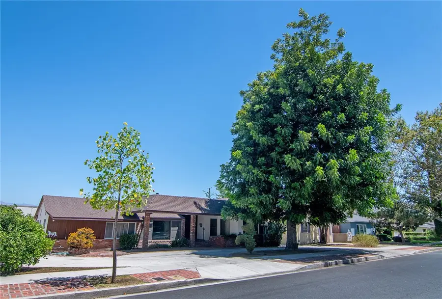 700 S Mariposa Street, Burbank, CA 91506 - #2