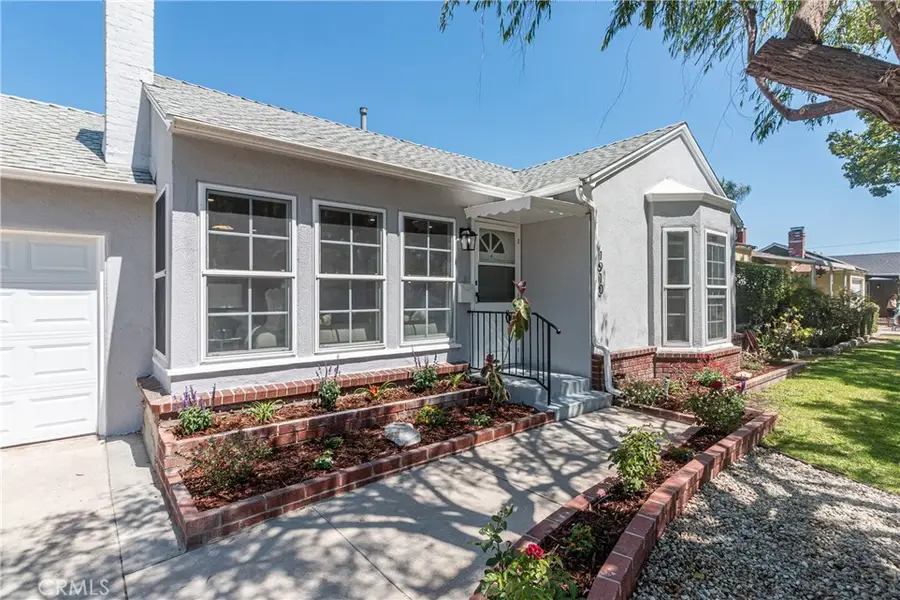 1910 N Rose, Burbank, CA 91505 - #2