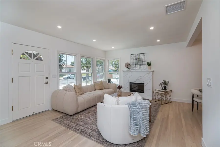 1910 N Rose, Burbank, CA 91505 - #3