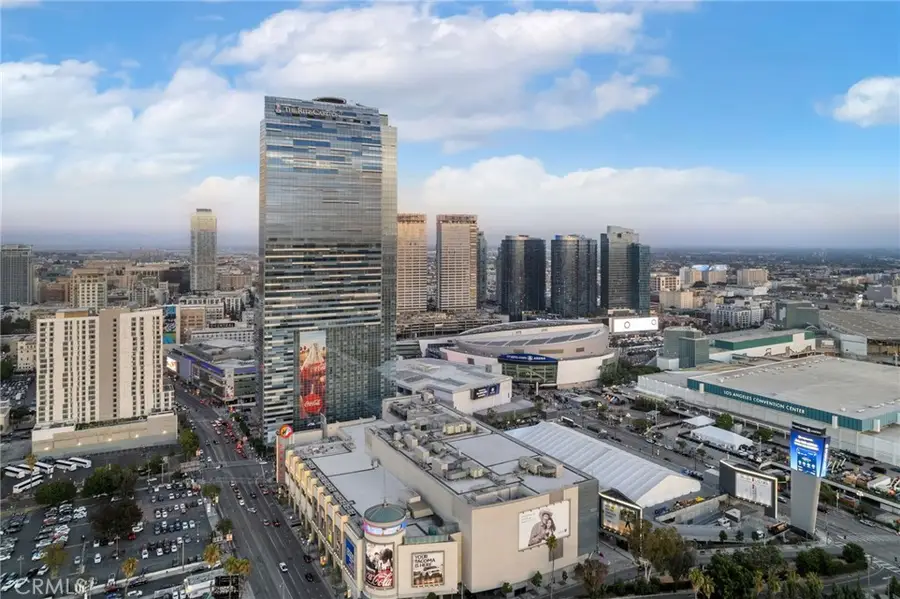900 W Olympic Boulevard #30A, Los Angeles, CA 90015 - #2