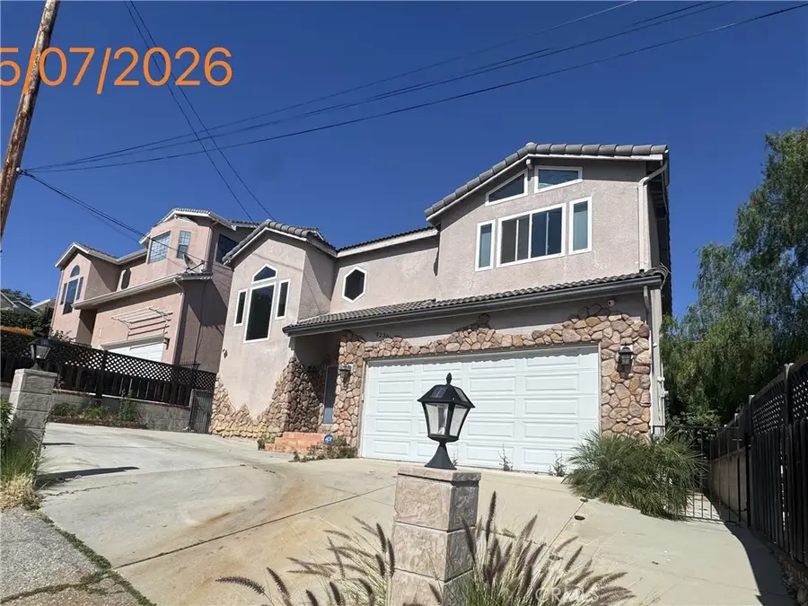 9230 Lakeview, Chatsworth, CA 91311 - #3