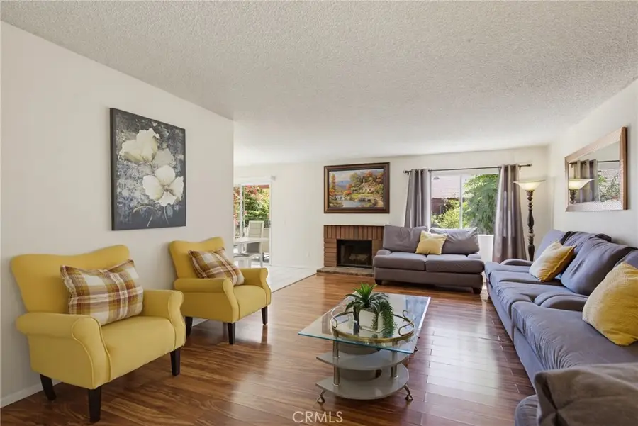 28948 Marilyn Drive, Canyon Country, CA 91387 - #3