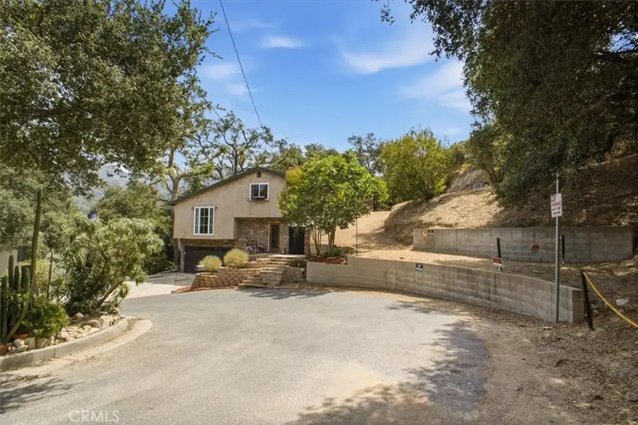 9704 Marcus Lane, Tujunga, CA 91042 - #2