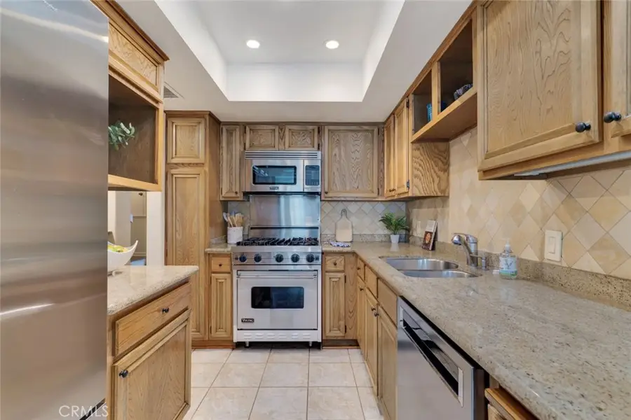 1008 W Riverside Drive #34, Burbank, CA 91506 - #3