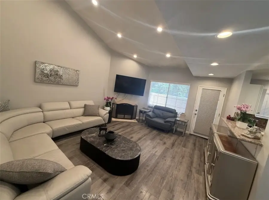 19928 Chase Street #23, Winnetka, CA 91306 - #3