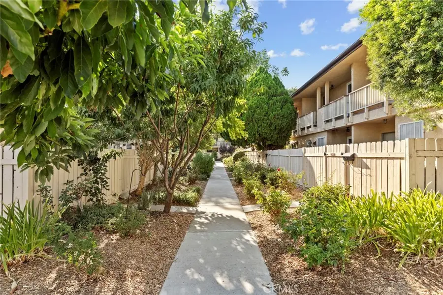 8031 Canby Ave #4, Reseda, CA 91335 - #2