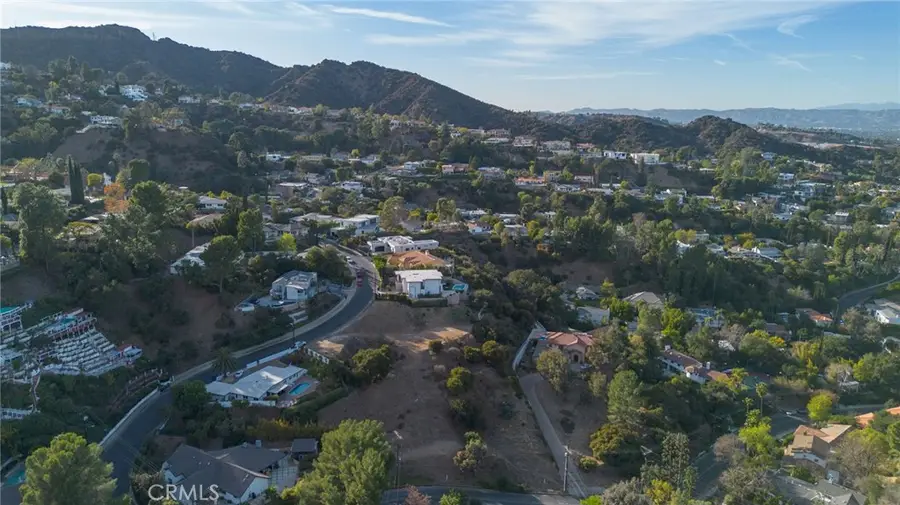 16652 Calneva Drive, Encino, CA 91436 - #3