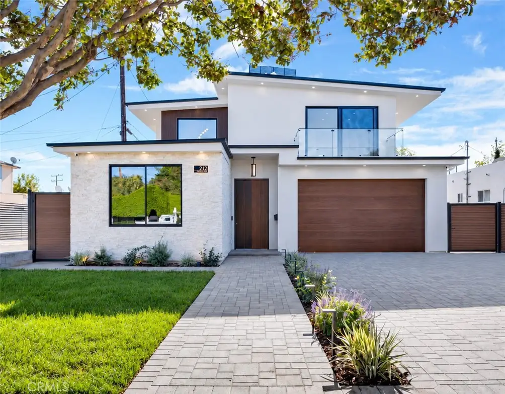 212 W Santa Anita, Burbank, CA 91502 - #1