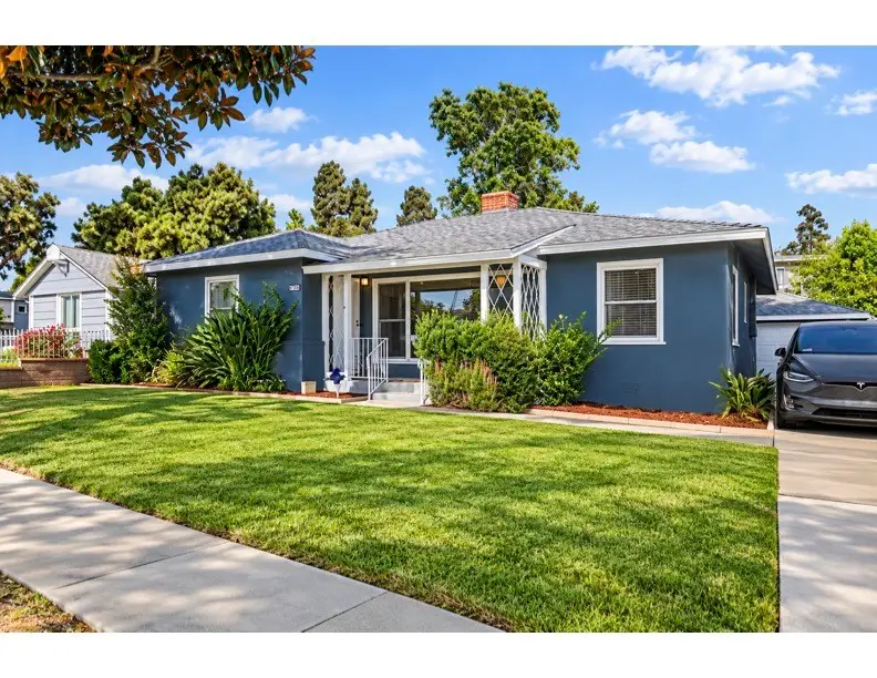 9306 S 10th, Inglewood, CA 90305 - #1