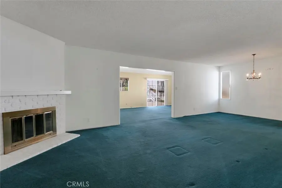10025 Roscoe Boulevard, Sun Valley, CA 91352 - #2
