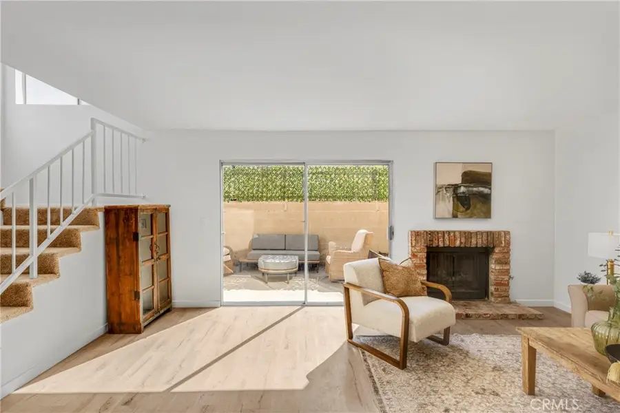 17221 Roscoe Boulevard #2, Northridge, CA 91325 - #3