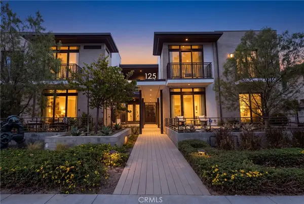 125 Hurlbut Street #202, Pasadena, CA 91105