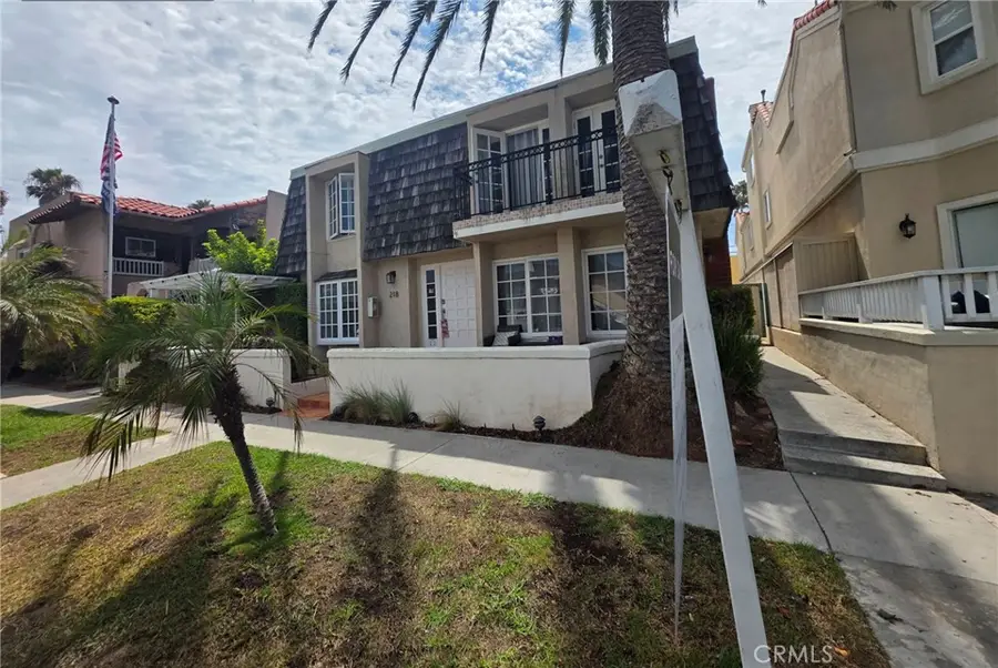 218 16th #B, Huntington Beach, CA 92648 - #2