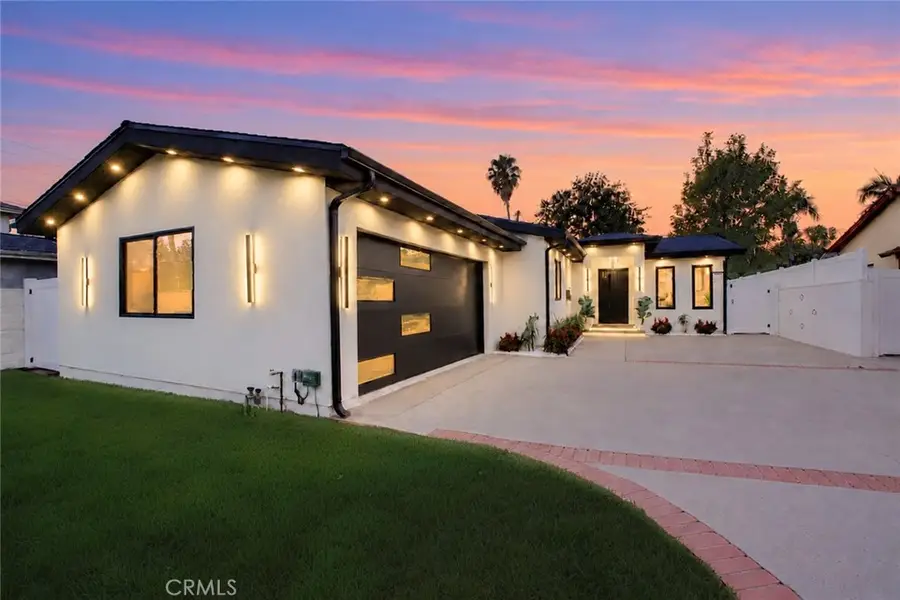 6819 Cantaloupe Avenue, Van Nuys, CA 91405 - #3