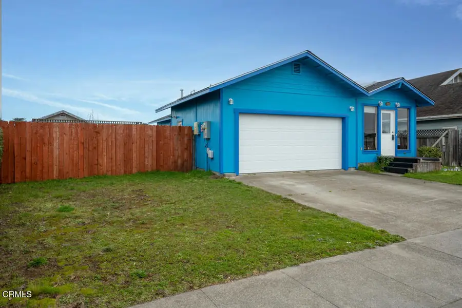 934 Stewart Street, Fort Bragg, CA 95437 - Image #2