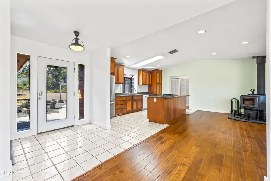 32500 Gibney Lane, Fort Bragg, CA 95437 - Image #3