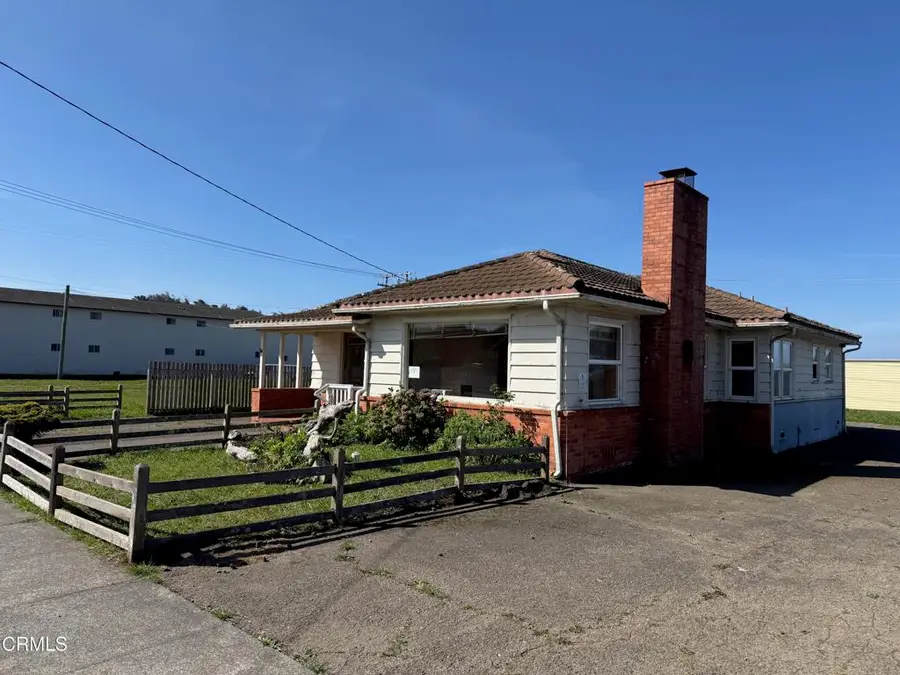 327 S Franklin Street, Fort Bragg, CA 95437 - #3