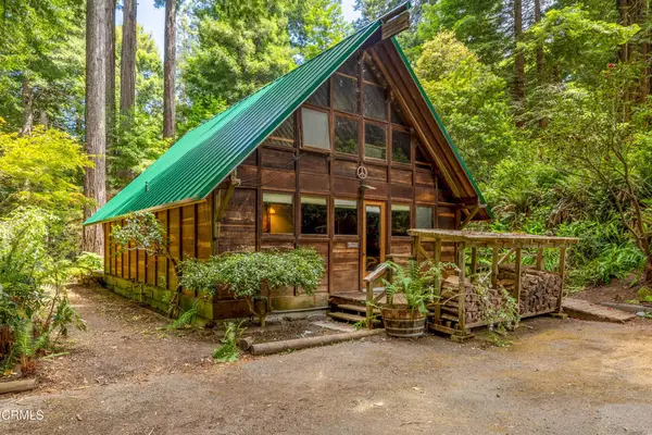 32000 Forest Lane, Fort Bragg, CA 95437