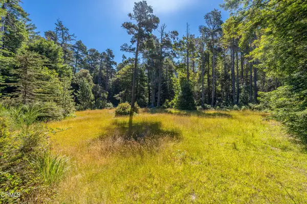 32401 Creekside Lane, Fort Bragg, CA 95437
