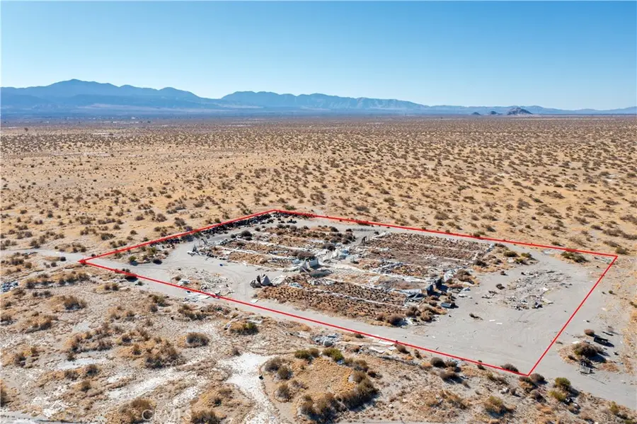 7 Rancho Rd, Phelan, CA 92371 - Image #3