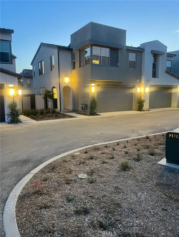 16020 Sunny Court, Fontana, CA 92336