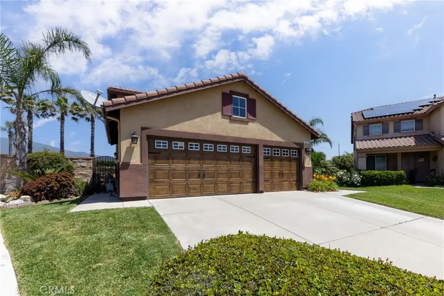 6122 Glen Abbey Place, Fontana, CA 92336 - Image #2