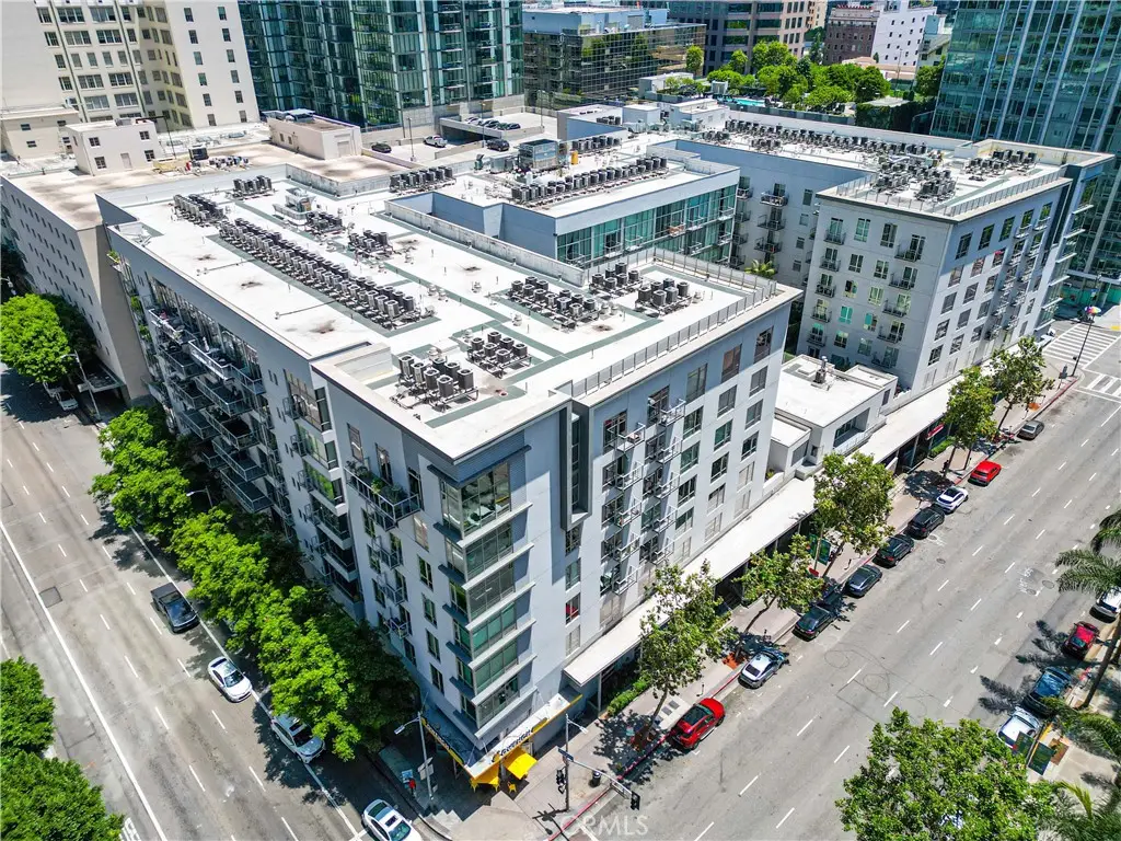 645 W 9th Street #703, Los Angeles, CA 90015 - Image #1