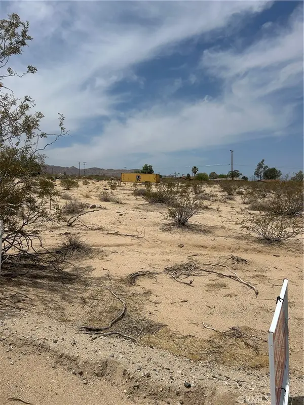 6424 Canyon Road, 29 Palms, CA 92277
