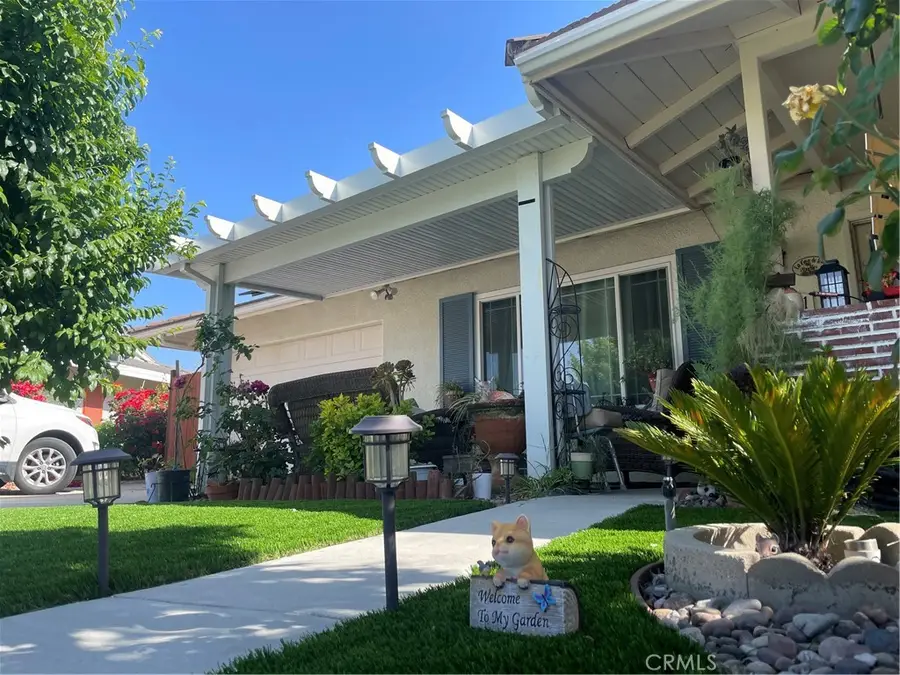 1561 Edgewood Lane, Hemet, CA 92543 - Image #2